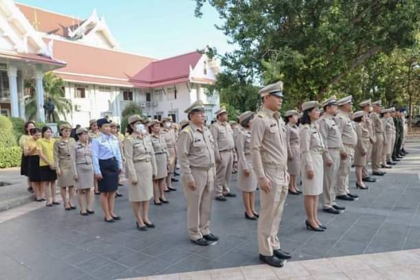 กิจกรรมเคารพธงชาติไทย สวดมนต์ไหว้พระ และถวายความเคารพหน้าพระบรมฉายาลักษณ์พระบาทสมเด็จพระเจ้าอยู่หัว..คลิก