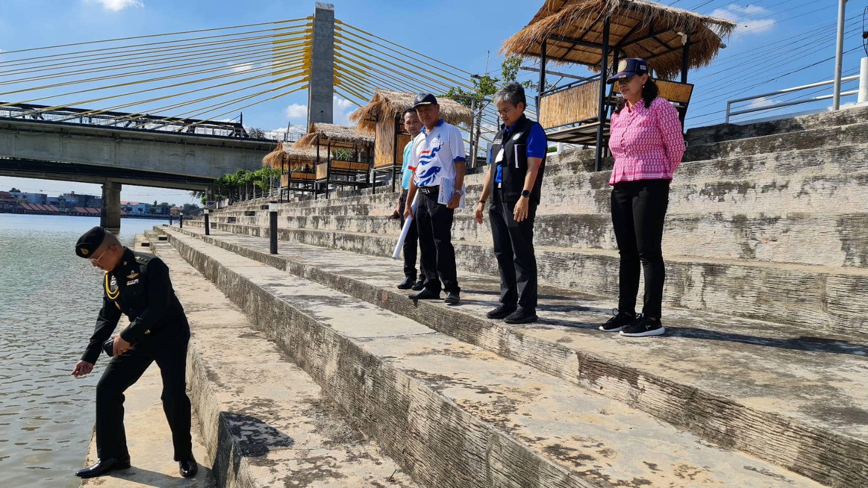 ลงพื้นที่ดูจุดจัดกิจกรรมปล่อยพันธุ์สัตว์น้ำ ในการจัดพิธีบวงสรวงศาลเจ้าพ่อหลักเมืองราชบุรี และทำบุญเมืองราชบุรี..คลิก