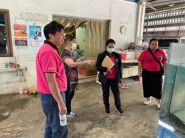 สำนักงานประมงพื้นที่กรุงเทพมหานคร ลงพื้นที่ให้บริการแก่เกษตรกรและผู้ประกอบการด้านการประมง