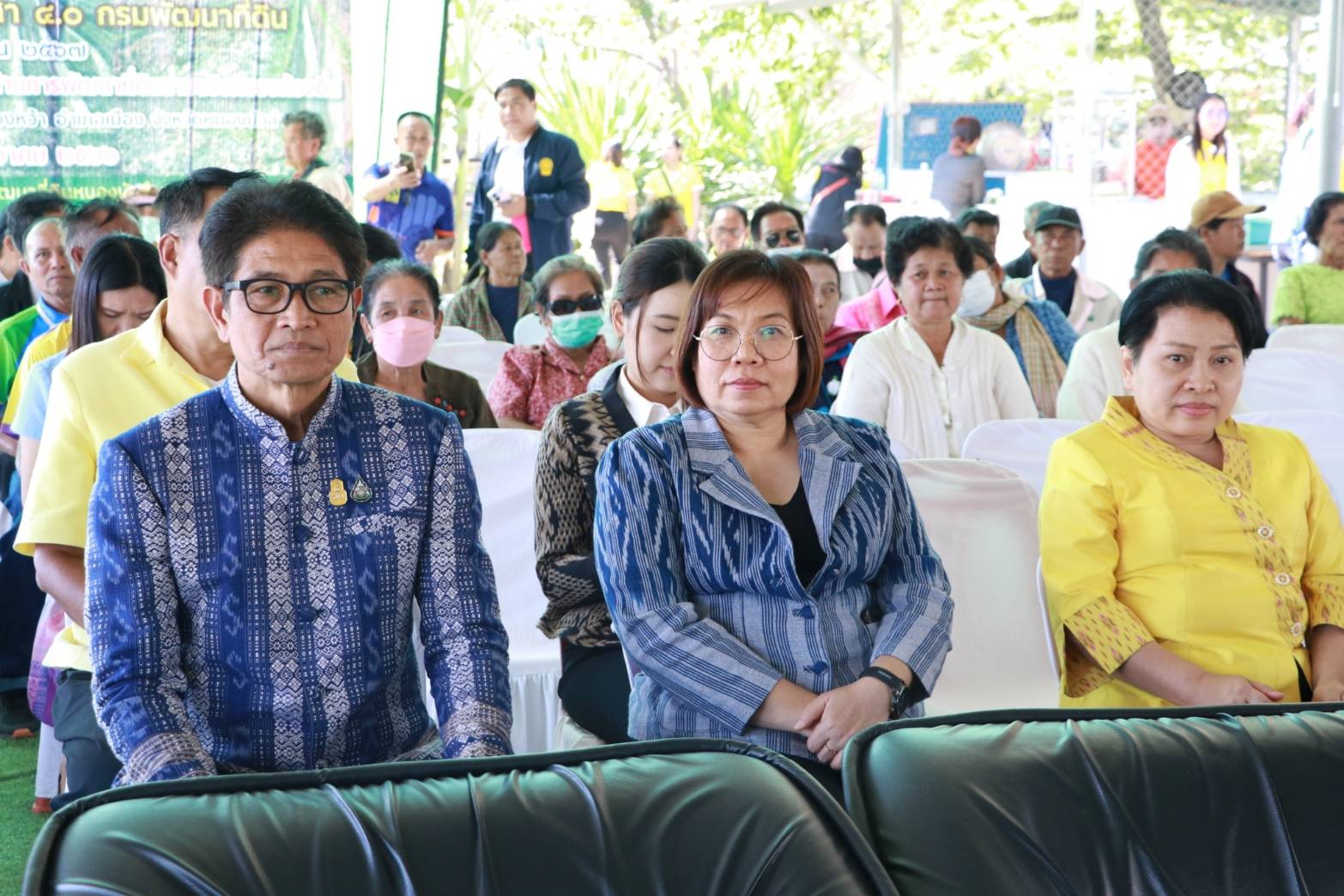 นายบุญหลาย กุลนารัตน์ ประมงจังหวัดหนองบัวลำภู พร้อมด้วย นางสาวทัศนีย์ สุนนท์ชัย หัวหน้ากลุ่มพัฒนาและส่งเสริมอาชีพการประมง และเจ้าหน้าที่สำนักงานประมงจังหวัดหนองบัวลำภูจังหวัดหนองบัวลำภู ร่วมกิจกรรมวันดินโลกปี 2566..คลิก