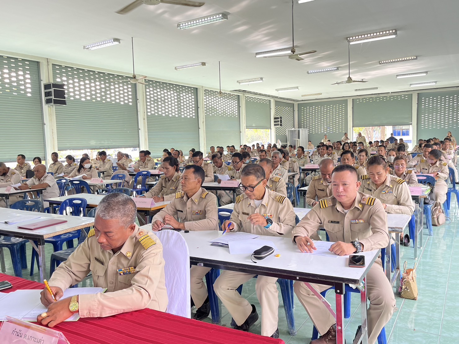 เจ้าพนักงานประมงปฎิบัติงาน ปฎิบัติหน้าที่ประมงอำเภอป่าพะยอม  เข้าร่วมประชุมหัวหน้าส่วนราชการอำเภอ ประจำเดือน มกราคม 2567 ประชุมประจำเดือนกำนัน ผู้ใหญ่บ้าน  ณ ศาลาประชาคมอำเภอป่าพะยอม..คลิก