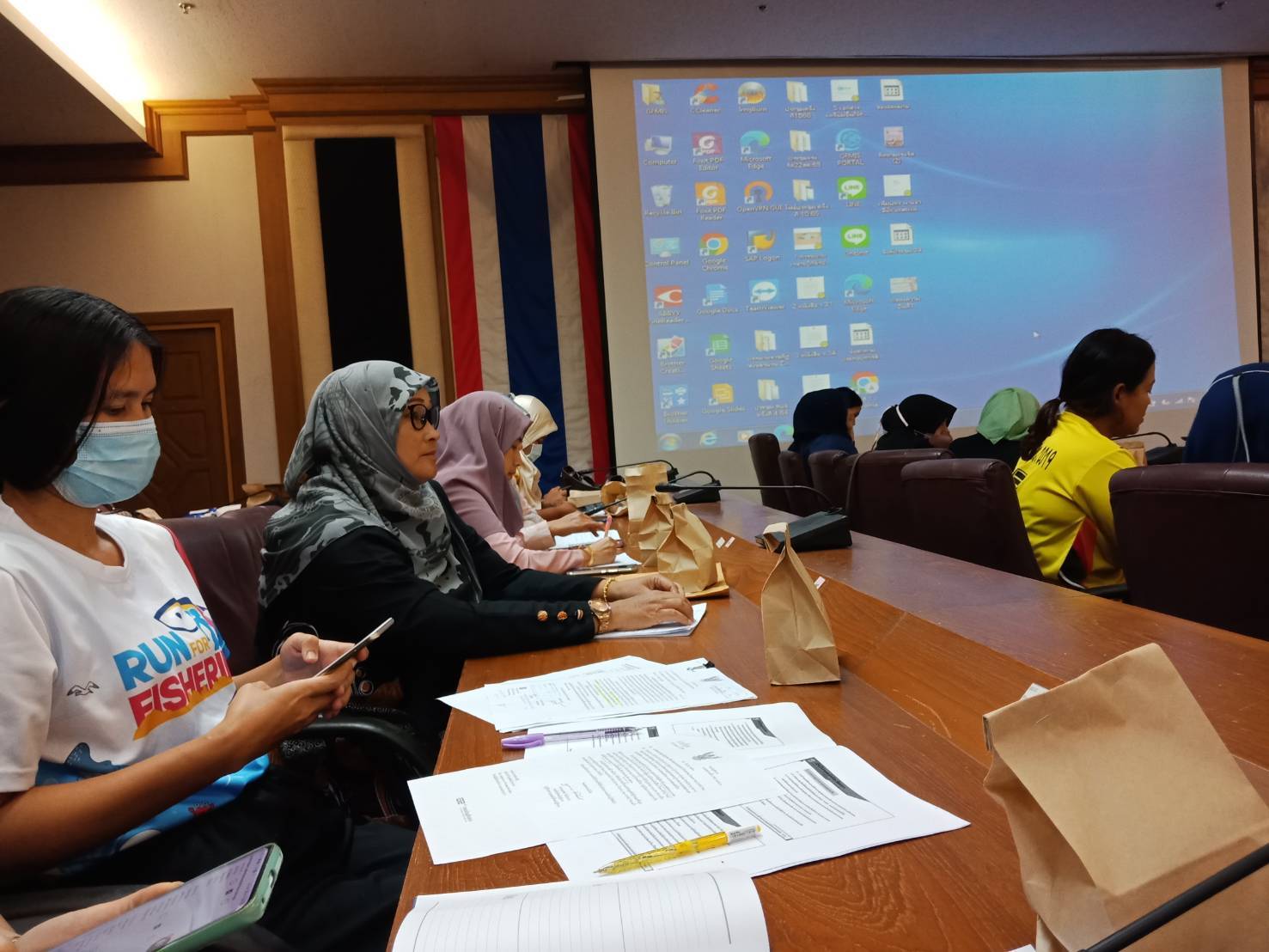 ภาพกิจกรรมเข้าประชุม โครงการเพิ่มประสิทธิภาพ National e-Payment ของส่วนราชการจังหวัดยะลา..คลิก