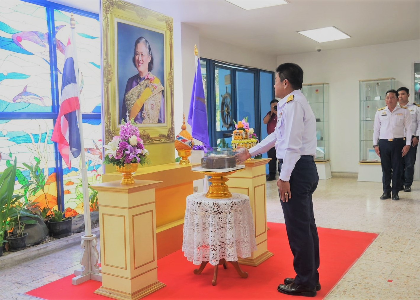 วันที่ 4 มกราคม 2567 สมเด็จพระกนิษฐาธิราชเจ้า กรมสมเด็จพระเทพรัตนราชสุดาฯ สยามบรมราชกุมารี พระราชทานเค้กให้แก่ข้าราชการและเจ้าหน้าที่กรมประมง เนื่องในโอกาสวันขึ้นปีใหม่ พุทธศักราช 2567