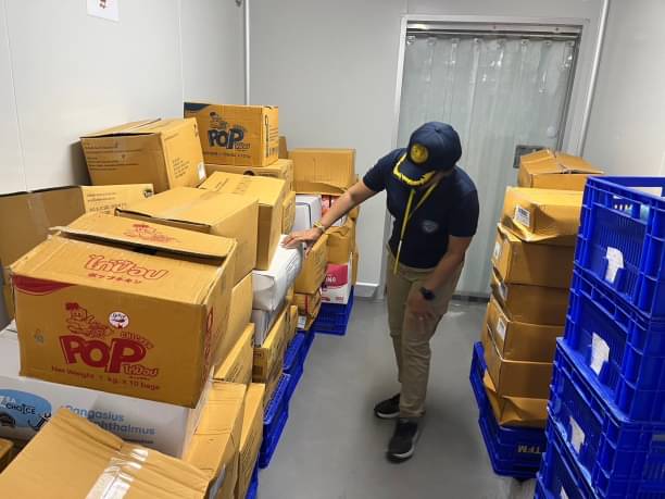 ลงพื้นที่ มอบใบรับรองการจดแจ้งสถานประกอบกิจการห้องเย็น (สัตว์น้ำ) จำนวน 6 แห่ง และตรวจสอบสถานกิจการที่ยังไม่ได้รับการจดแจ้งสถานประกอบกิจการห้องเย็น ฯ..คลิก