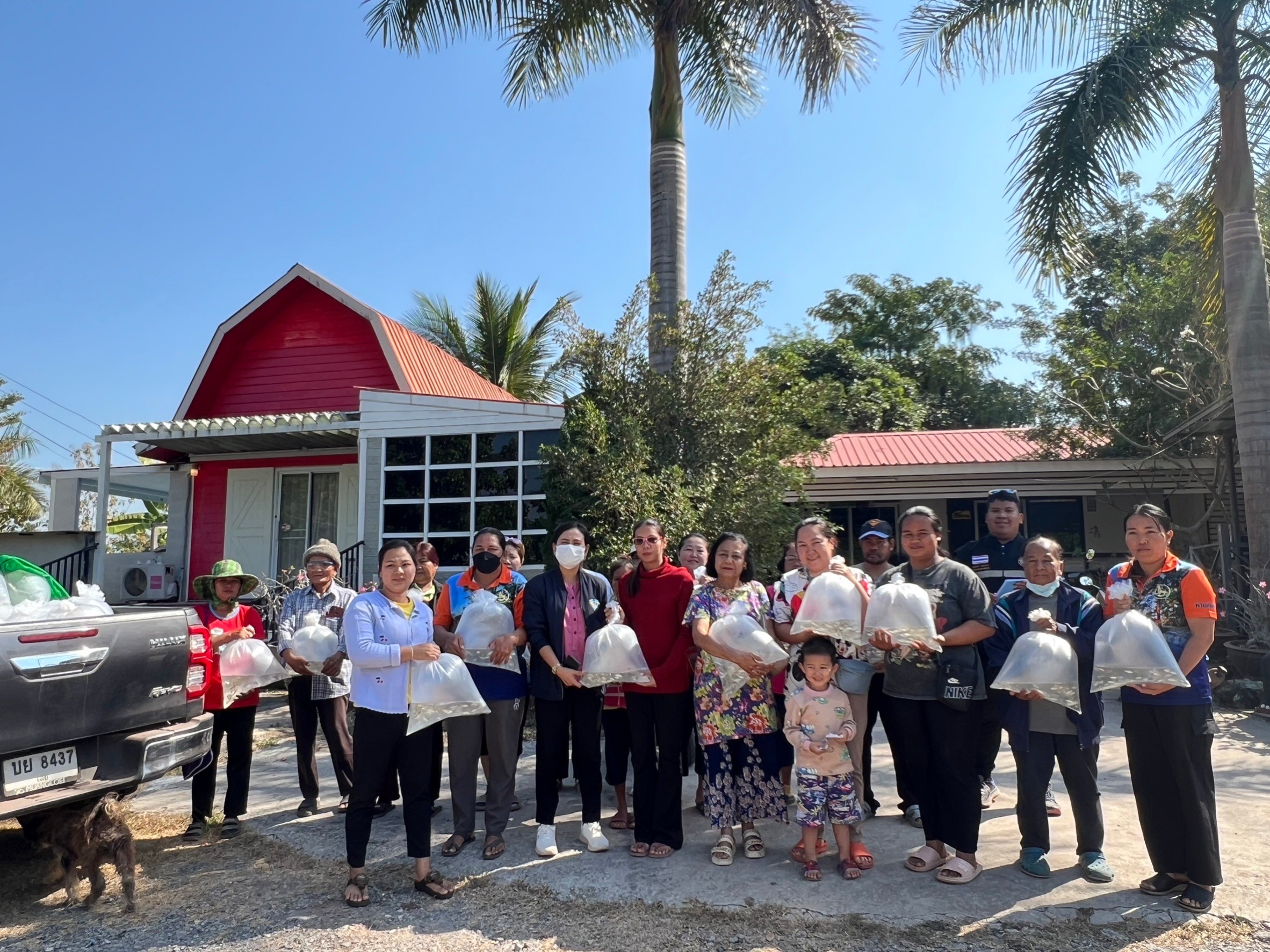 สนับสนุนปัจจัยการผลิตให้แก่เกษตรกรที่เข้าร่วมโครงการศูนย์เรียนรู้การเพิ่มประสิทธิภาพการผลิตสินค้าเกษตร ปีงบประมาณ 2567 ในพื้นที่อำเภอหนองหิน อำเภอภูกระดึง และอำเภอผาขาว..คลิก