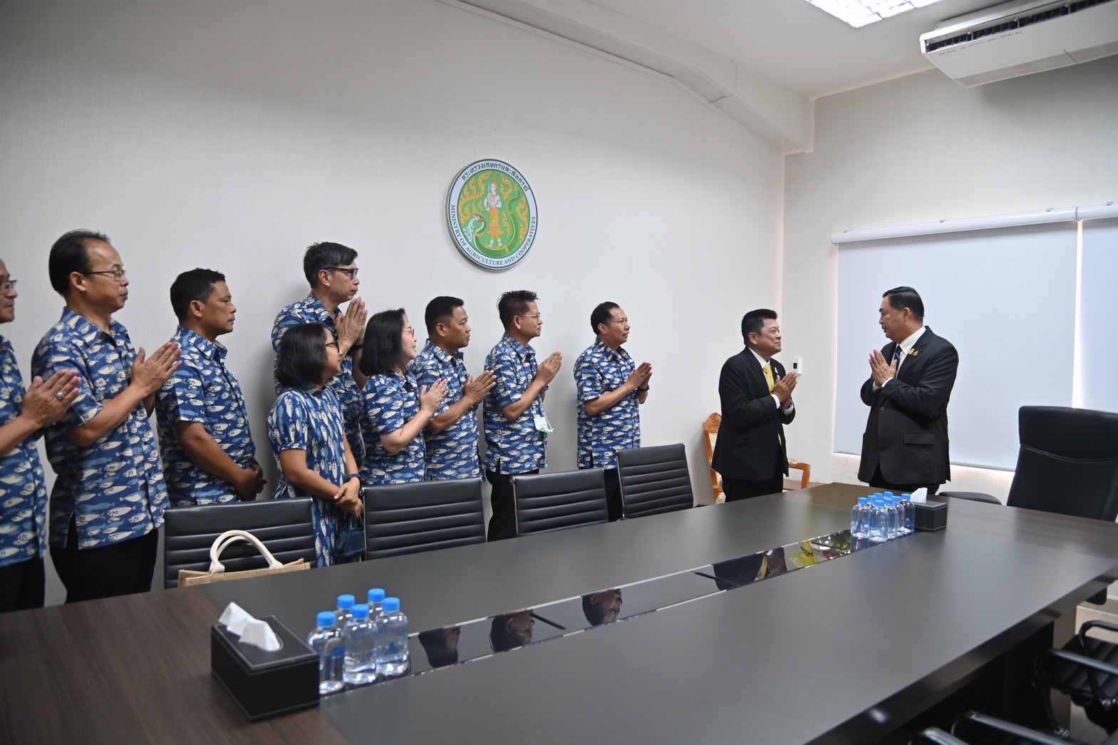 กรมประมง เข้าสวัสดีปีใหม่และขอพรจากผู้บริหารกระทรวงเกษตรและสหกรณ์ เนื่องในโอกาสขึ้นปีใหม่ พุทธศักราช 2567..คลิก