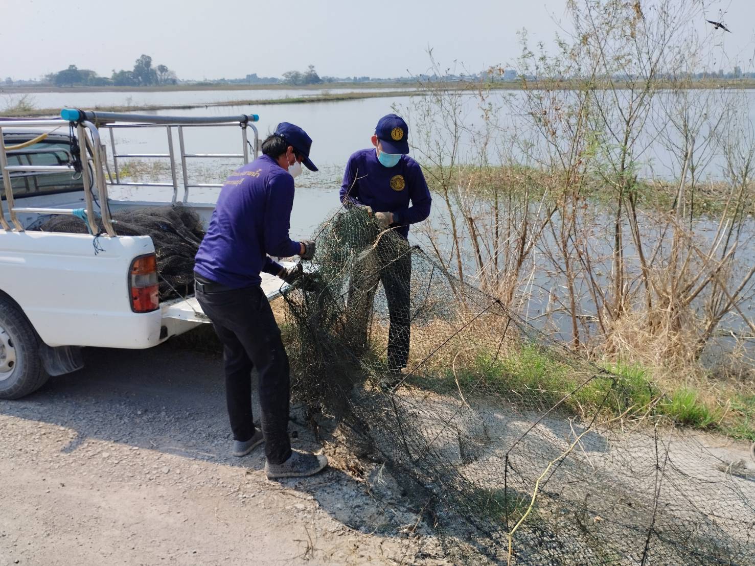 ชุดปฏิบัติการเฉพาะกิจตรวจควบคุมป้องกันและปราบปรามผู้ทำการประมงผิดกฎหมาย ออกตรวจปราบปรามผู้กระทำผิดพระราชกำหนดการประมง พ.ศ. 2558 และที่แก้ไขเพิ่มเติม..คลิก