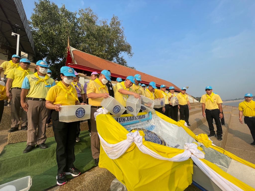 ปล่อยพันธุ์ปลา จำนวน 50,099 ตัว ณ แม่น้ำเจ้าพระยา หน้าวัดไชโยวรวิหาร ในกิจกรรมจิตอาสา..คลิก