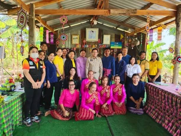 ประมงอำเภอบรรพตพิสัย ร่วมให้ข้อมูลพิจารณาคัดเลือกเกษตรกรดีเด่นระดับจังหวัด สาขาอาชีพไร่นาสวนผสม..คลิก