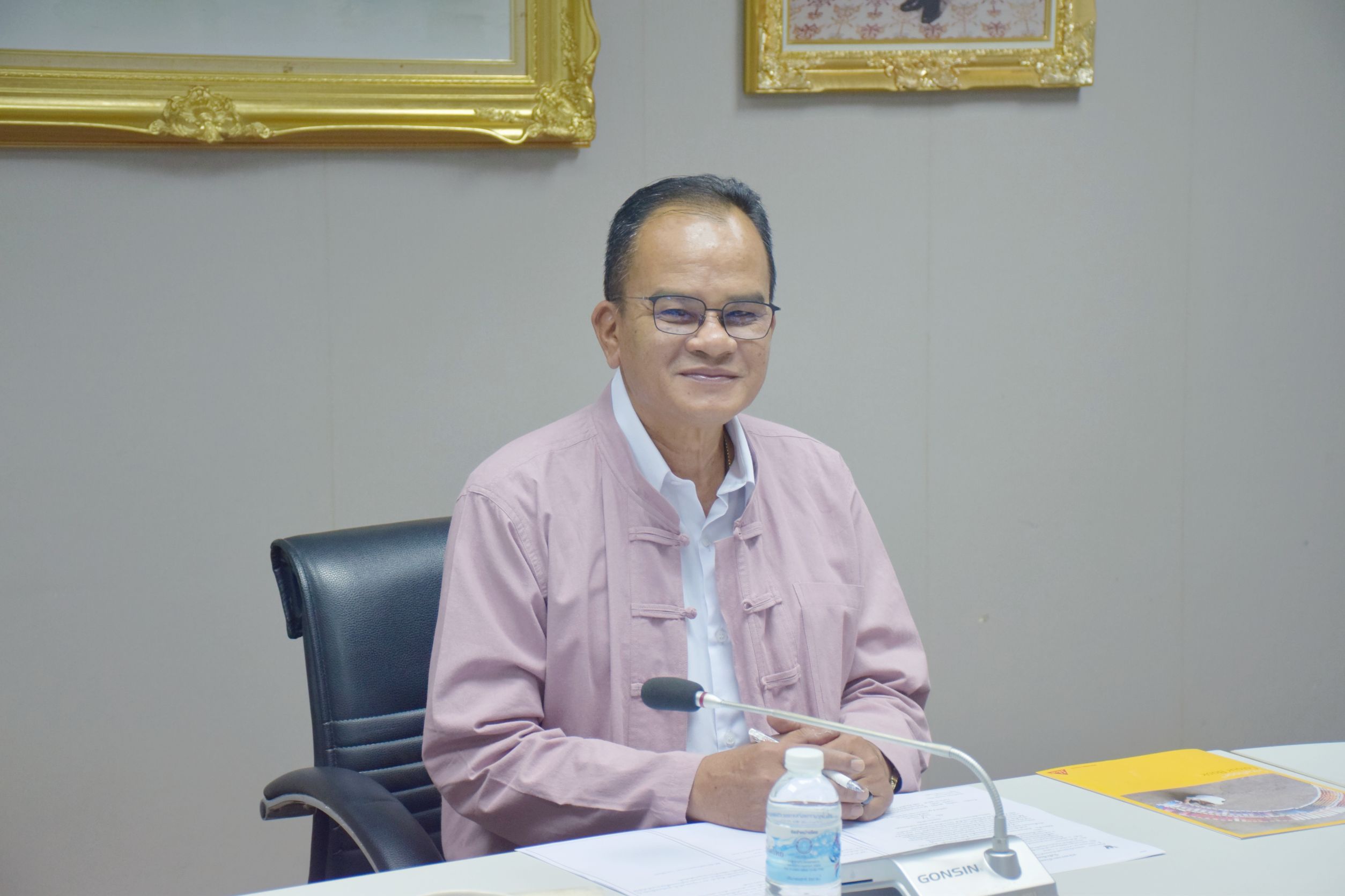 ประชุมติดตามผลการดำเนินงานในเขตพระราชฐาน พื้นที่ 02 (อ่างหยก)..คลิก
