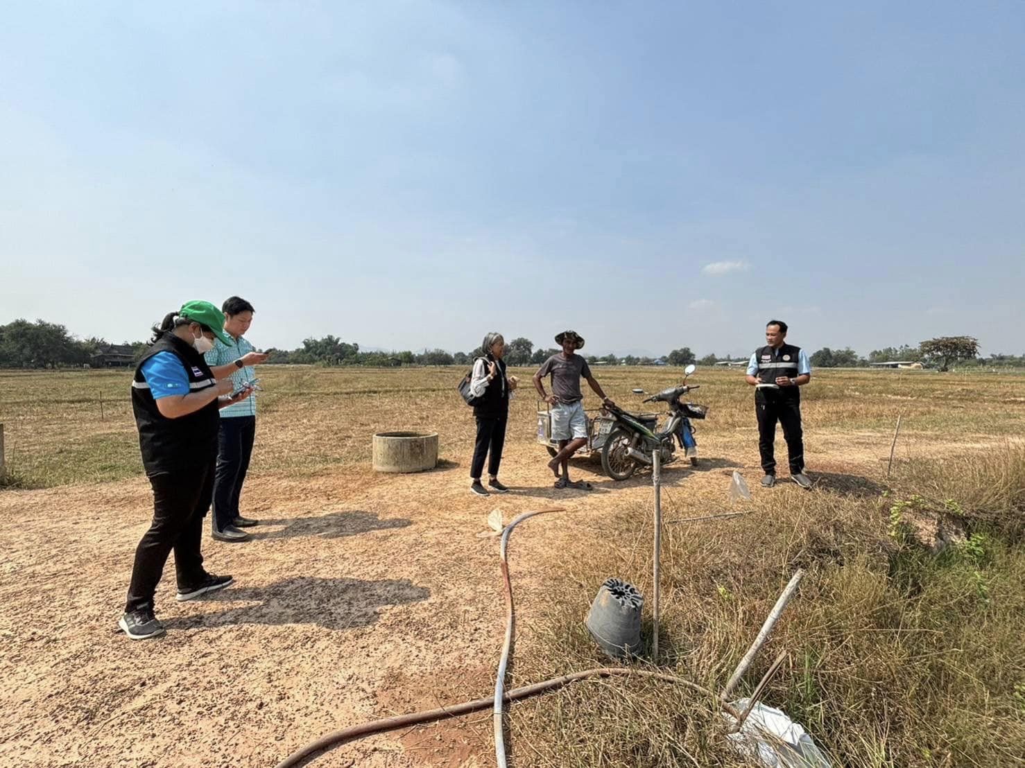 ร่วมบูรณาการลงพื้นที่คัดเลือกเกษตรกรที่มีคุณสมบัติตามที่กำหนด และสนใจเข้าร่วมโครงการพัฒนาเกษตรกรรมยั่งยืน (เกษตรทฤษฎีใหม่) ประจำปีงบประมาณ พ.ศ. 2567..คลิก
