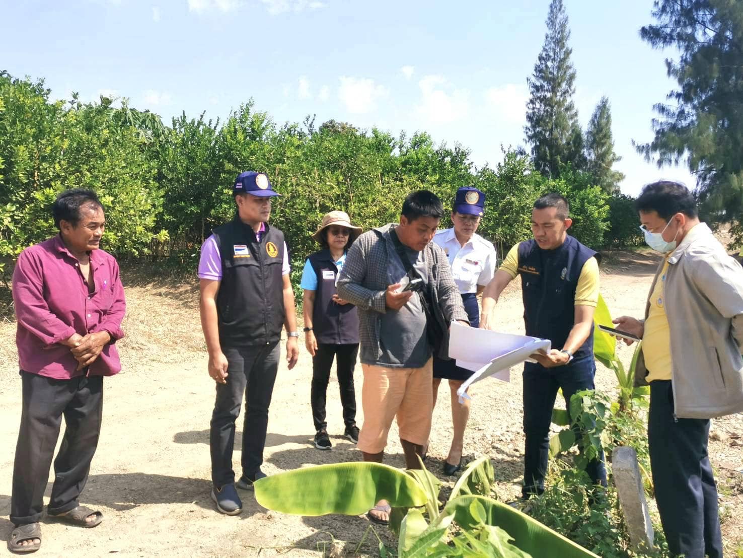 ร่วมตรวจสอบสถานที่และสิ่งก่อสร้างล่วงล้ำลำน้ำ และกีดขวางทางเดินของสัตว์น้ำในเขตแหล่งน้ำสาธารณะของชลประทาน และการทำการประมงด้วยเครื่องประมงผิดกฎหมาย..คลิก