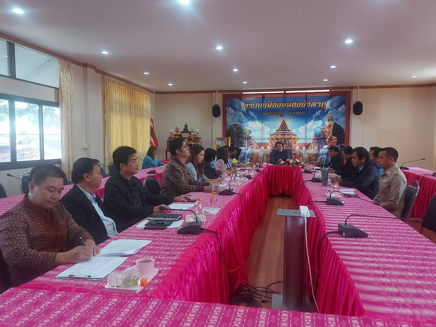 นายสมภาร วังคีรี ประมงอำเภอเมืองหนองบัวลำภู ร่วมประชุม 