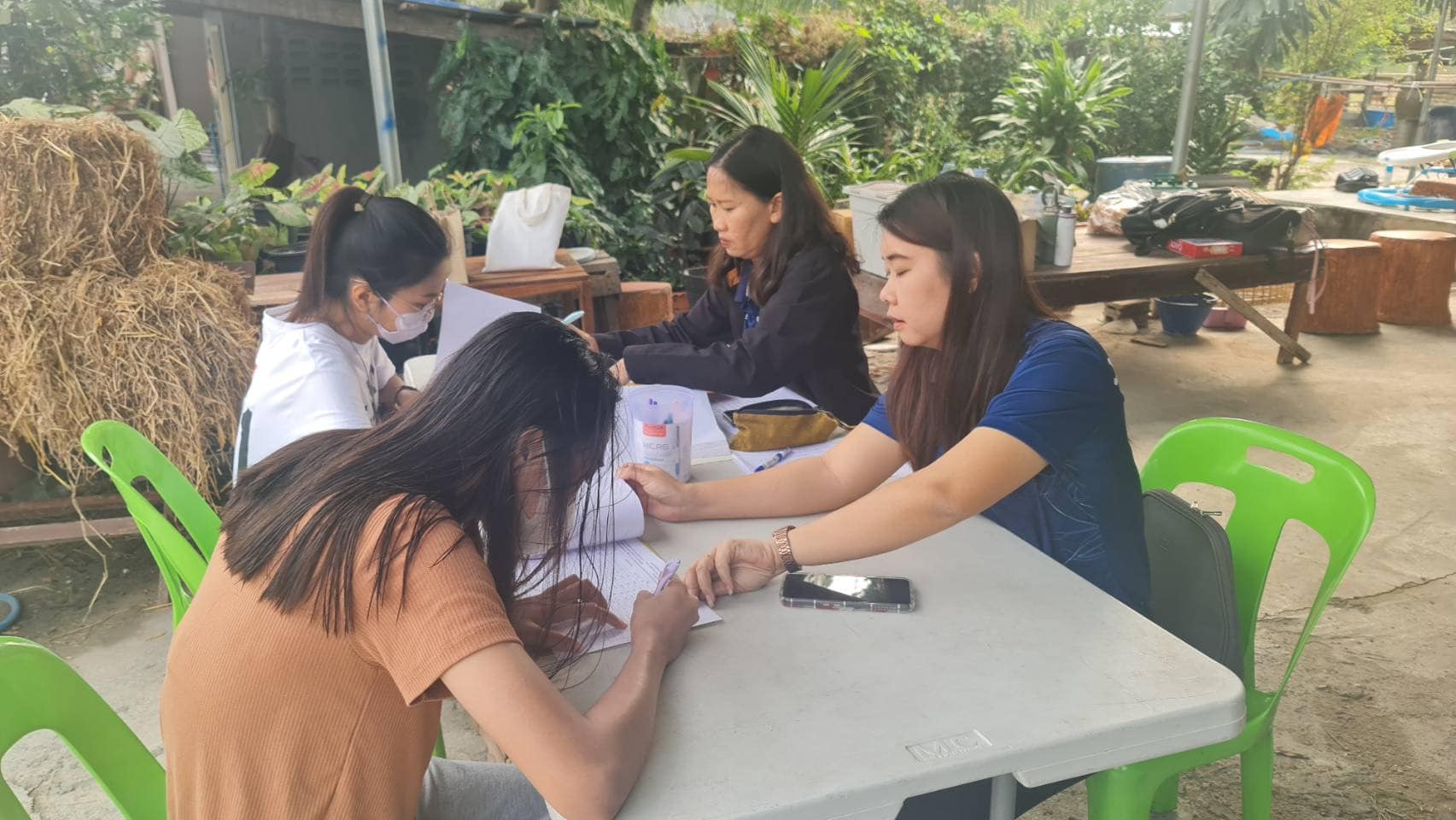 เข้าร่วมพิธีเปิดโครงการฝึกอบรมส่งเสริมและพัฒนาอาชีพเพื่อแก้ปัญหาที่ทำกินของเกษตรกร ภายใต้โครงการจัดที่ดินทำกินให้ชุมชนตามนโยบายรัฐบาล ประจำปีงบประมาณ พ.ศ. 2567 หลักสูตร 