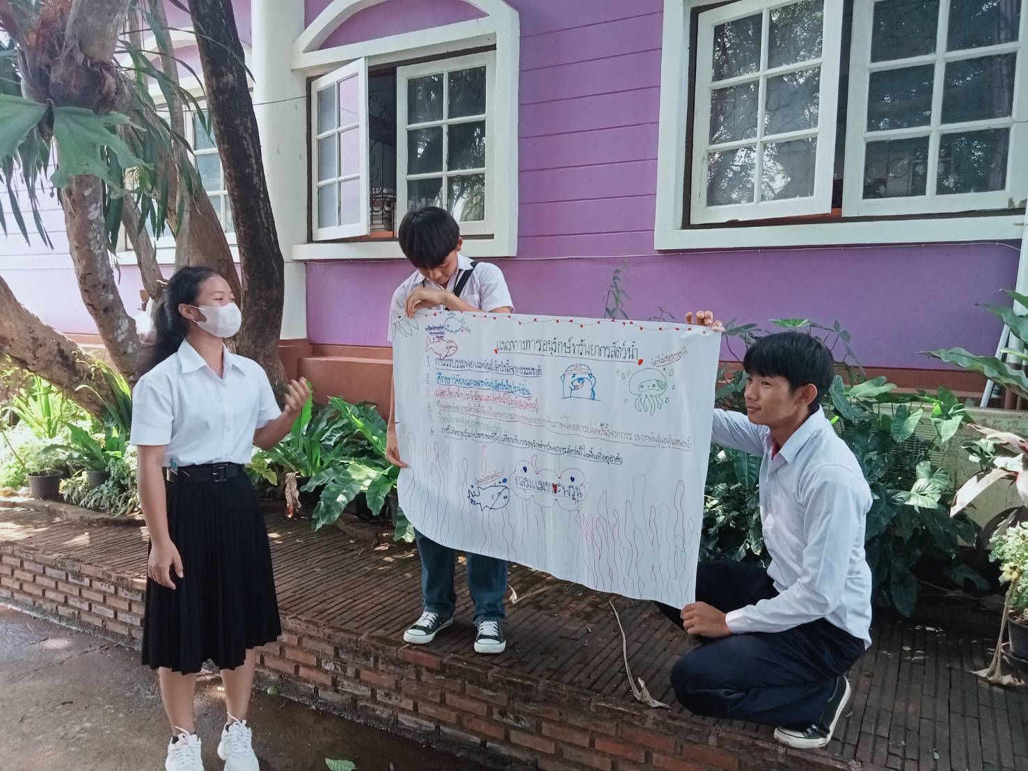 ร่วมเป็นวิทยากรให้ความรู้เกี่ยวกับการอนุรักษ์ทรัพยากรสัตว์น้ำ