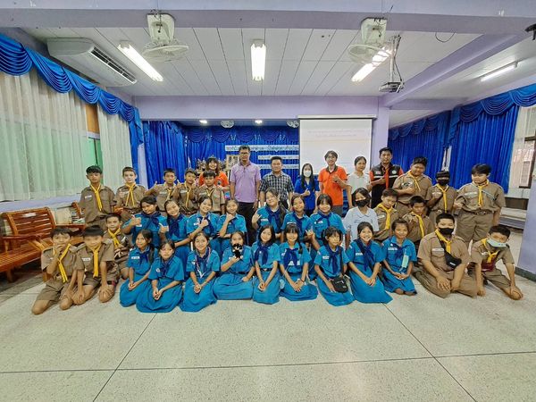 สำนักงานประมงพื้นที่กรุงเทพมหานคร จัดอบรมโครงการส่งเสริมการเพาะเลี้ยงสัตว์น้ำสวยงามในโรงเรียนพื้นที่กรุงเทพมหานคร