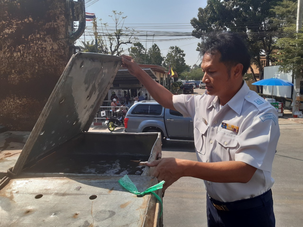 ตรวจสินค้าประมงที่นำเข้า ส่งออก ทางจุดผ่านแดนถาวรบ้านคลองลึก..คลิก