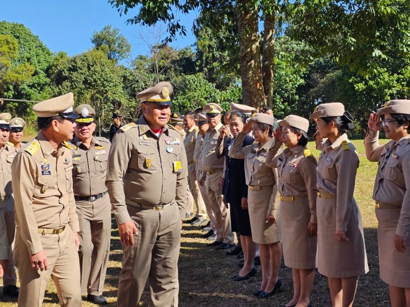 เข้าร่วมลงพื้นที่ติดตามการดำเนินโครงการอันเนื่องมาจากพระราชดำริในพื้นที่จังหวัดพะเยา และร่วมพิธีมอบถุงพระราชทานแก่ราษฎรและผู้ปฏิบัติงานในพื้นที่