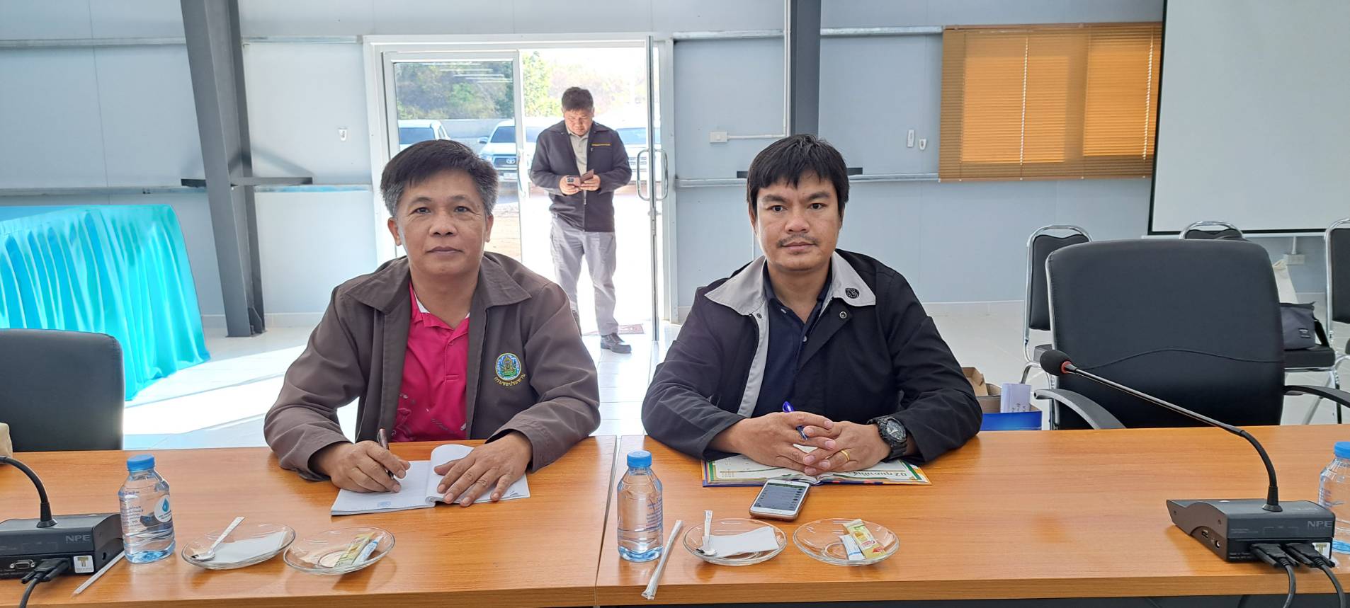 เข้าร่วมประชุมพิจารณาแผนการดำเนินงานตามแผนปฏิบัติการป้องกันแก้ไขและติดตามตรวจสอบผลกระทบสิ่งแวดล้อม    โครงการอันเนื่องมาจากพระราชดำริ จังหวัดพะเยา ปีงบประมาณ พ.ศ.2567 (ครั้งที่ 1/2567)..คลิก