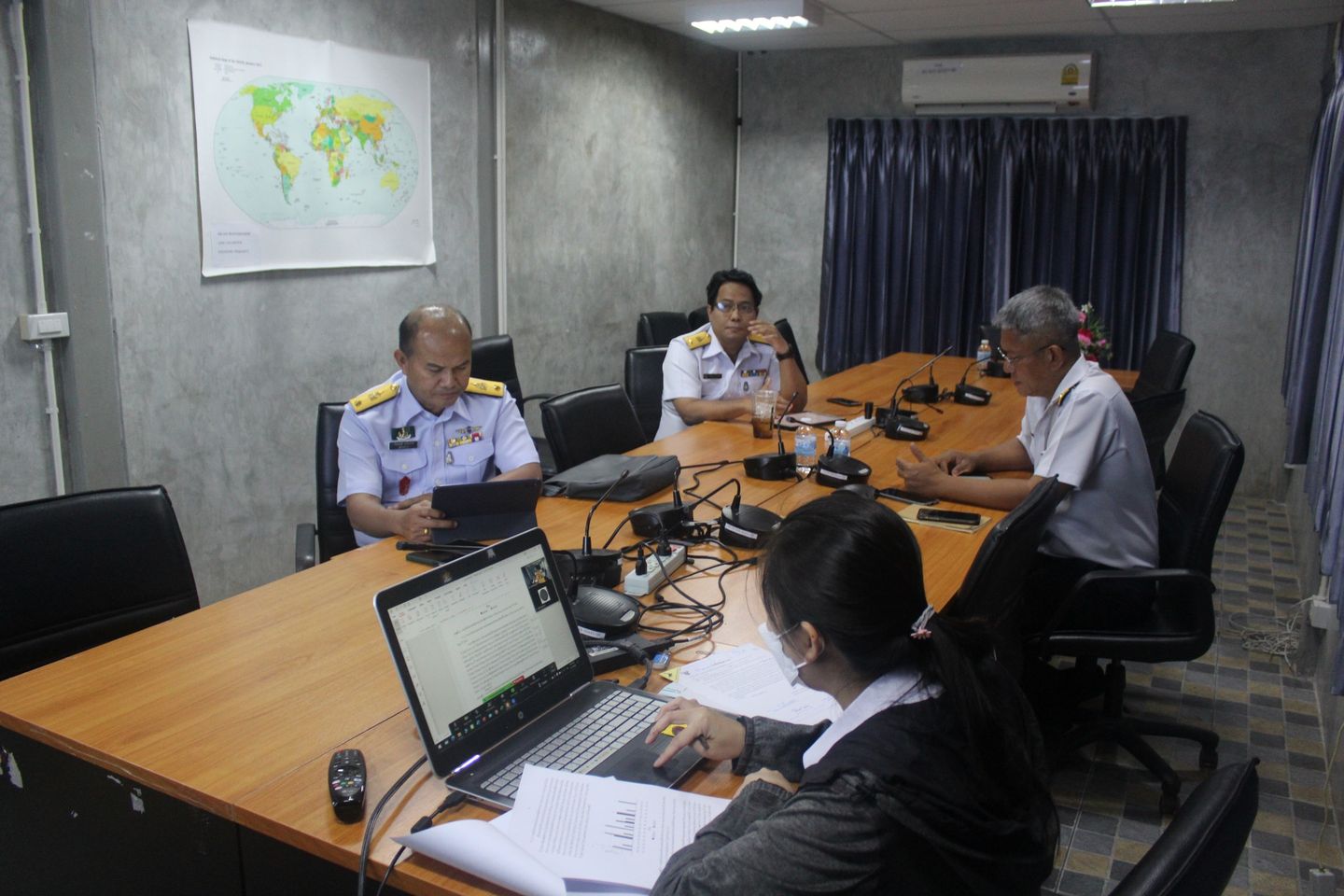 ผอ. เขต 8 (สงขลา) ร่วมพิจารณาผลงานวิจัยครั้งที่ 1/2567