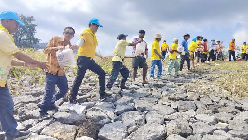 สนับสนุนพันธุ์ปลากินพืช เพื่อปล่อยลงสู่อ่างเก็บน้ำคลองป่าบอน อ.ป่าบอน จ.พัทลุง..คลิก