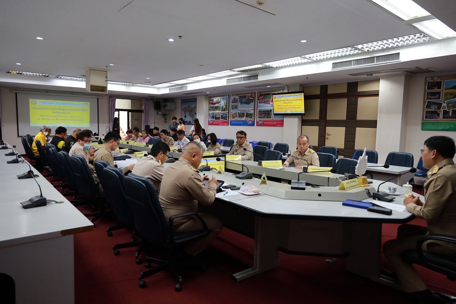 ประชุมคณะทำงานฟื้นฟู บูรณะแหล่งน้ำศักดิ์สิทธิ์จังหวัดนครสวรรค์..คลิก