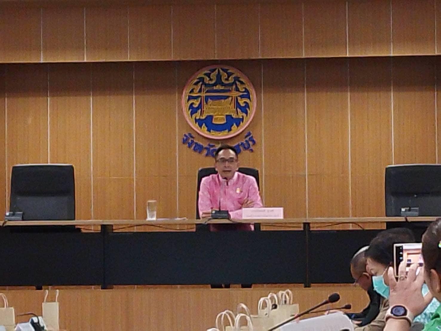 ร่วมประชุมคณะกรรมการบริหารศูนย์อำนวยการขจัดความยากจนและพัฒนาคนทุกช่วงวัยอย่างยั่งยืนตามหลักปรัชญาของเศรษฐกิจพอเพียงจังหวัด (คจพ.จ.) จังหวัดราชบุรี ครั้งที่ 1/2567..คลิก