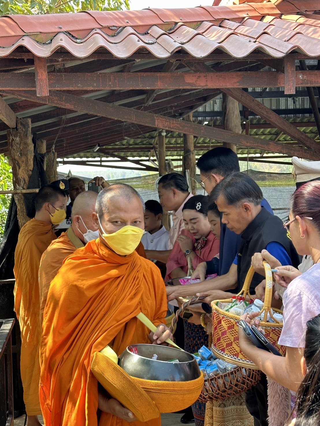 ร่วมกิจกรรม 