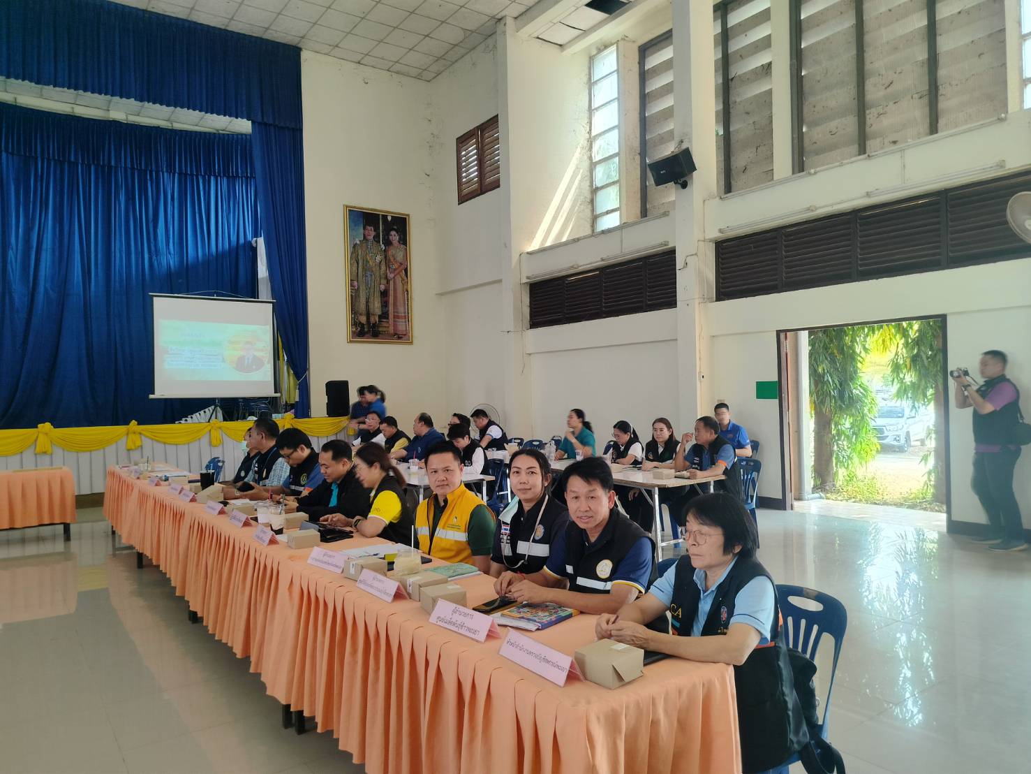 เข้าร่วมประชุมแผนงานการบริหารจัดการน้ำและสถานการณ์น้ำลุ่มแม่น้ำยม..คลิก