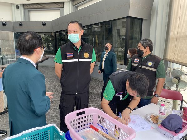 สำนักงานประมงพื้นที่กรุงเทพมหานคร ลงพื้นที่ให้บริการแก่เกษตรกรในพื้นที่เขตลาดกระบัง กรุงเทพมหานคร