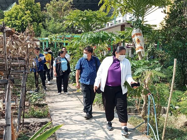 สำนักงานประมงพื้นที่กรุงเทพมหานคร ลงพื้นที่ตรวจติดตามโรงเรียนในโครงการส่งเสริมการดำเนินงานอันเนื่องมาจากพระราชดำริ ฯ