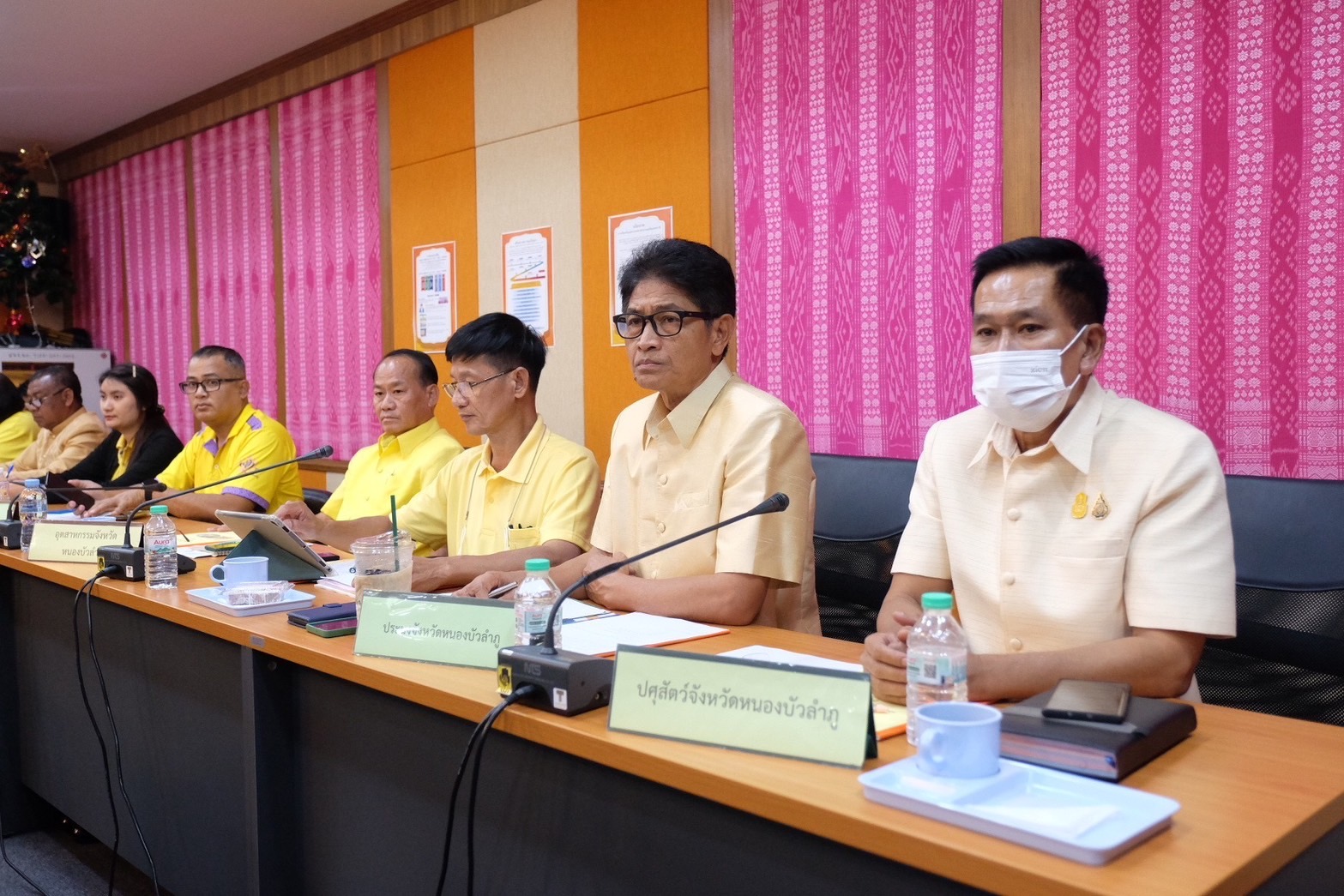 นายบุญหลาย กุลนารัตน์ ประมงจังหวัดหนองบัวลำภู ร่วมประชุมหารือแนวทางการเตรียมความพร้อมและแก้ปัญหาการขาดแคลนน้ำอุปโภคบริโภค..คลิก