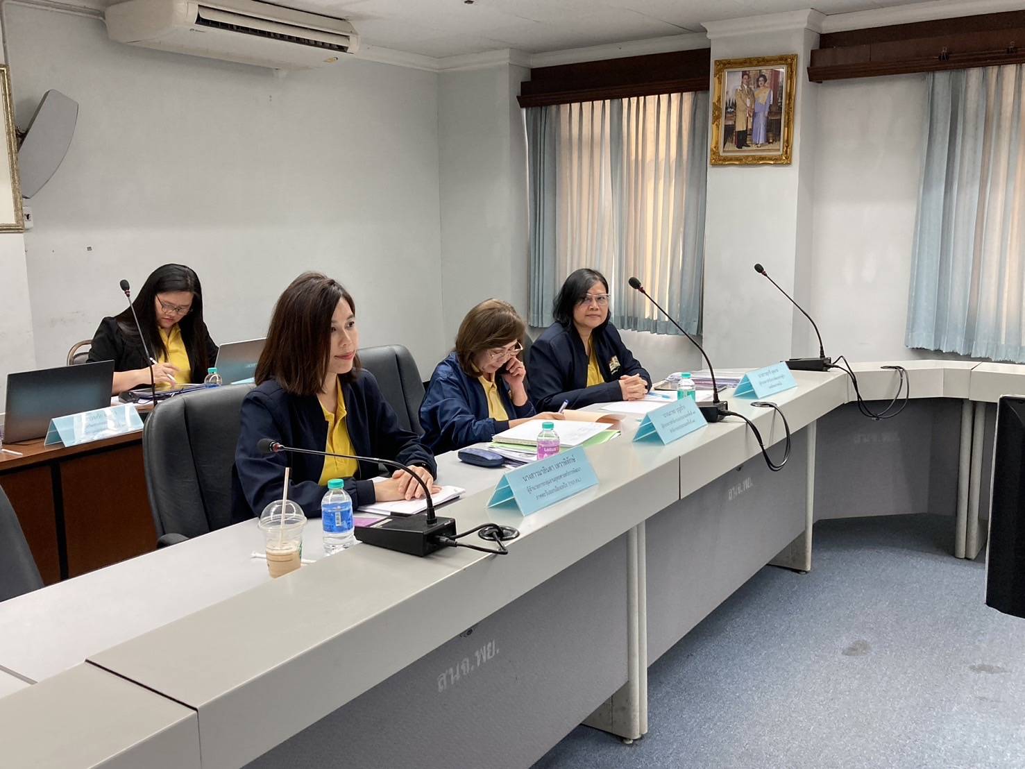 เข้าร่วมประชุมและลงพื้นกลั่นกรองโครงการที่เสนอต่อประชุมคณะรัฐมนตรีอย่างเป็นทางการนอกสถานที่ ณ จังหวัดพะเยา..คลิก