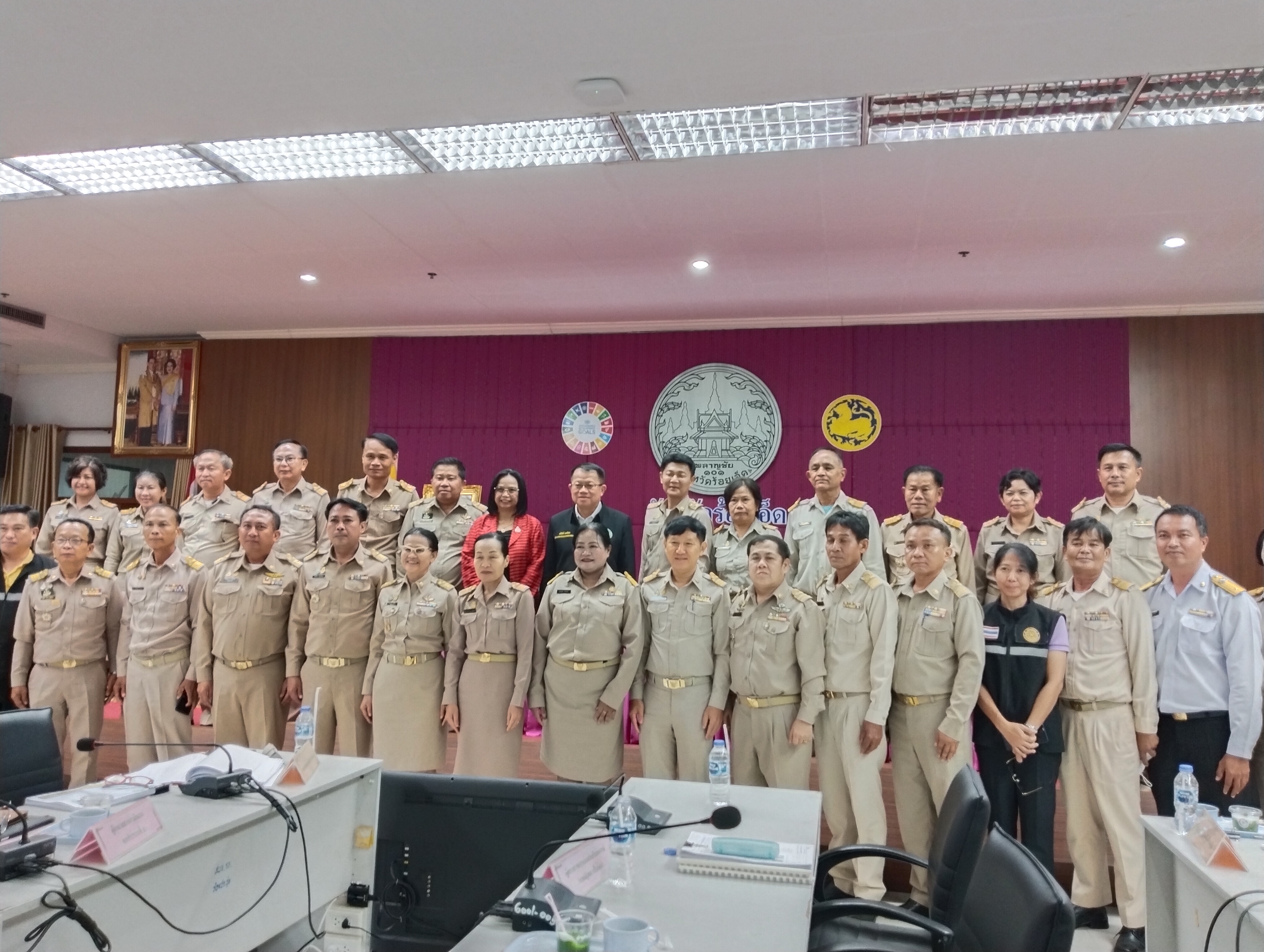 ประมงจังหวัดร้อยเอ็ด เข้าร่วมการประชุมการตรวจราชการฯ เขตตรวจราชการที่ 12 (นายทวีศักดิ์ ธนเดโชพล) จังหวัดร้อยเอ็ด..คลิก