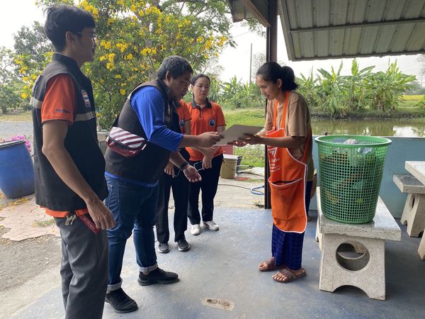 สำนักงานประมงพื้นที่กรุงเทพมหานคร ลงพื้นที่ให้บริการแก่เกษตรกรในพื้นที่เขตลาดกระบัง กรุงเทพมหานคร