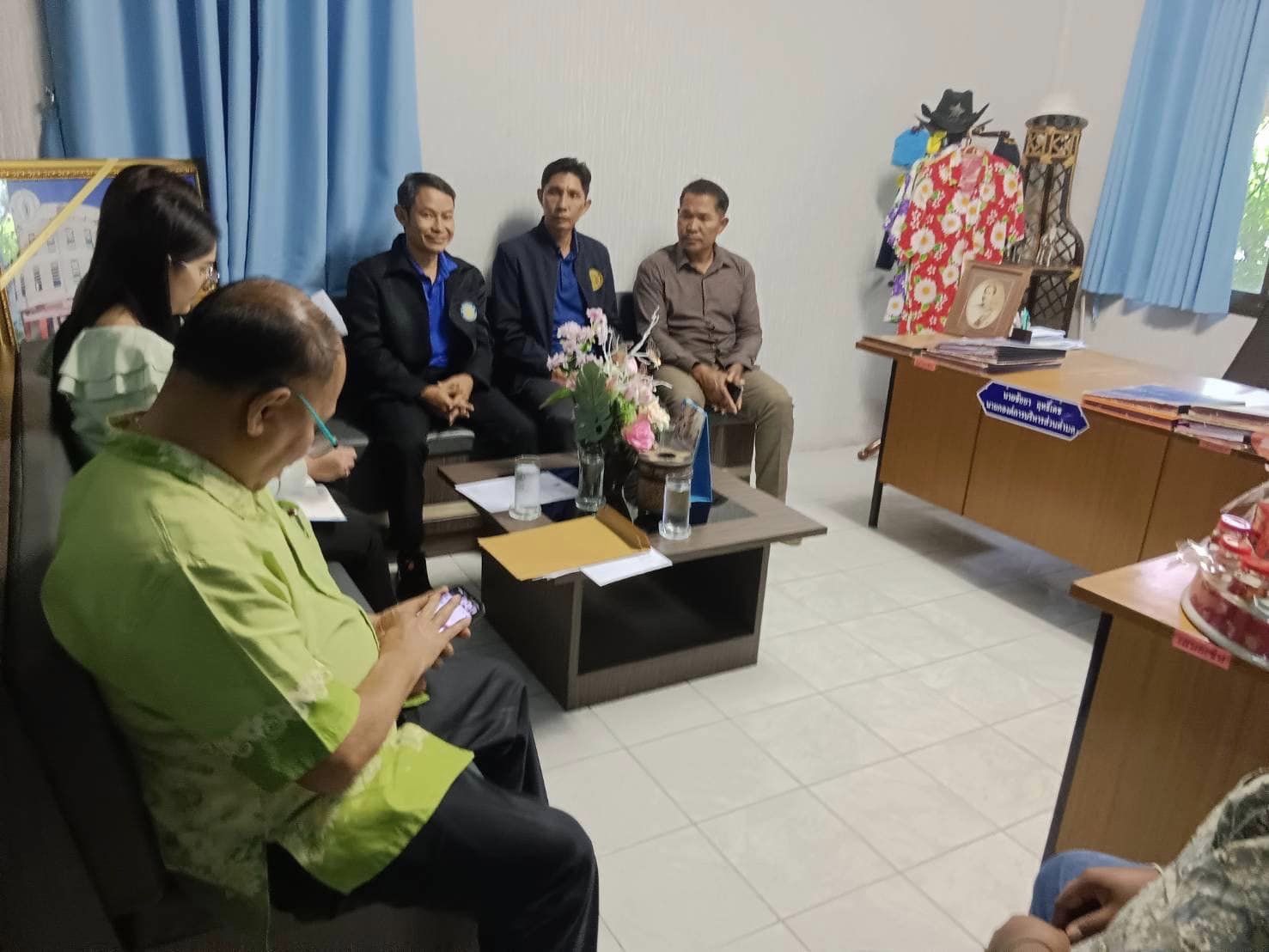 สำนักงานประมงจังหวัดสตูลร่วมกับองค์การบริหารส่วนตำบลทุ่งบุหลังและองค์การบริหารส่วนตำบลขอนคลาน ปรึกษาหารือการปรับปรุงท่าเทียบเรือที่อยู่ในความดูแลรับผิดชอบในพื้นที่อำเภอทุ่งหว้า จังหวัดสตูล..คลิก
