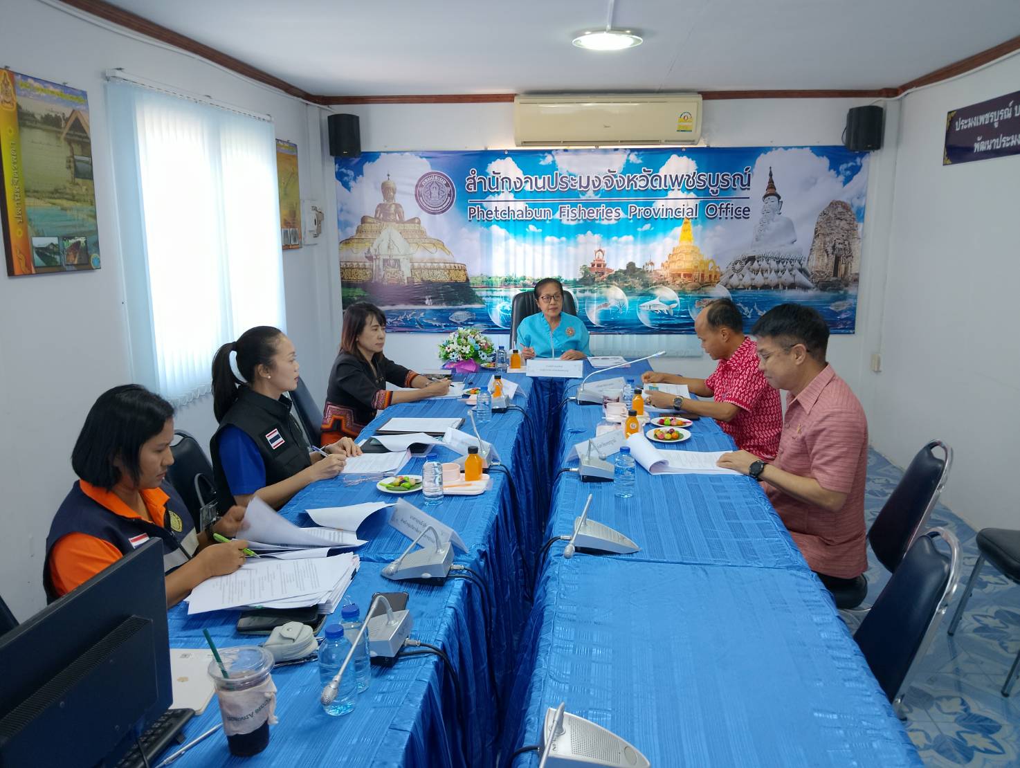 ประชุมคณะกรรมการคัดเลือกกรรมการผู้ทรงคุณวุฒิในคณะกรรมการประมงประจำจังหวัด..คลิก
