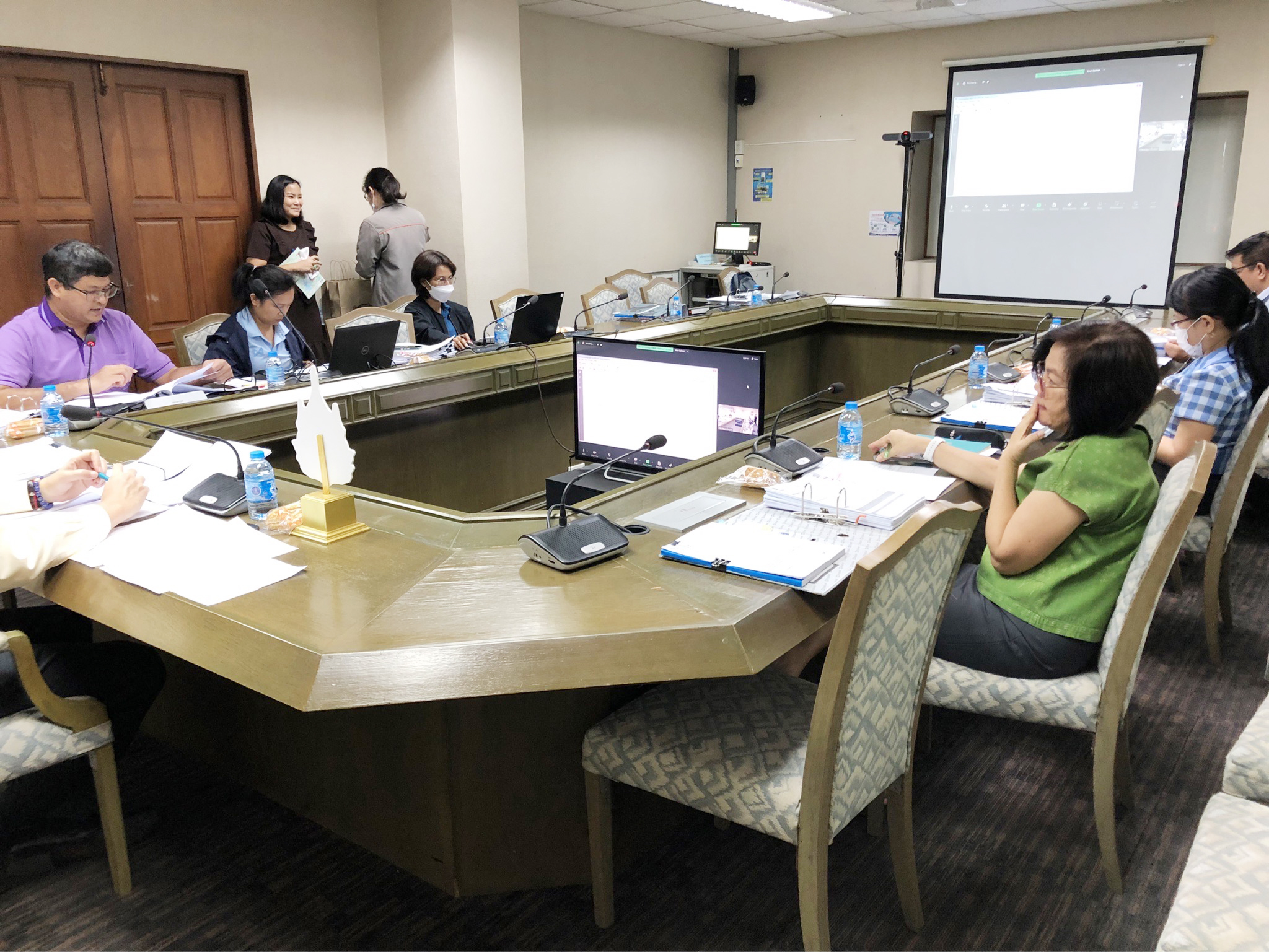 คณะทำงานฯ จัดประชุมขึ้นทะเบียนวัตถุอันตรายทางการประมง (2/2567)