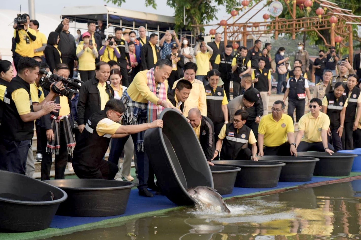 อธิบดีกรมประมง ร่วมติดตามคณะนายกรัฐมนตรี ลงพื้นที่ตรวจราชการหวัดพะเยา..คลิก