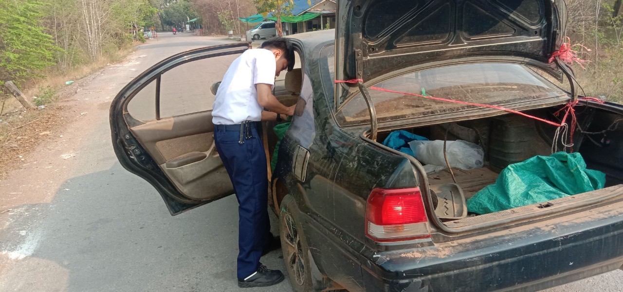ตรวจบูรณาการ ป้องกันการลักลอบนำเข้า-ส่งออกสินค้าประมง ณ จุดผ่านแดนตาพระยา