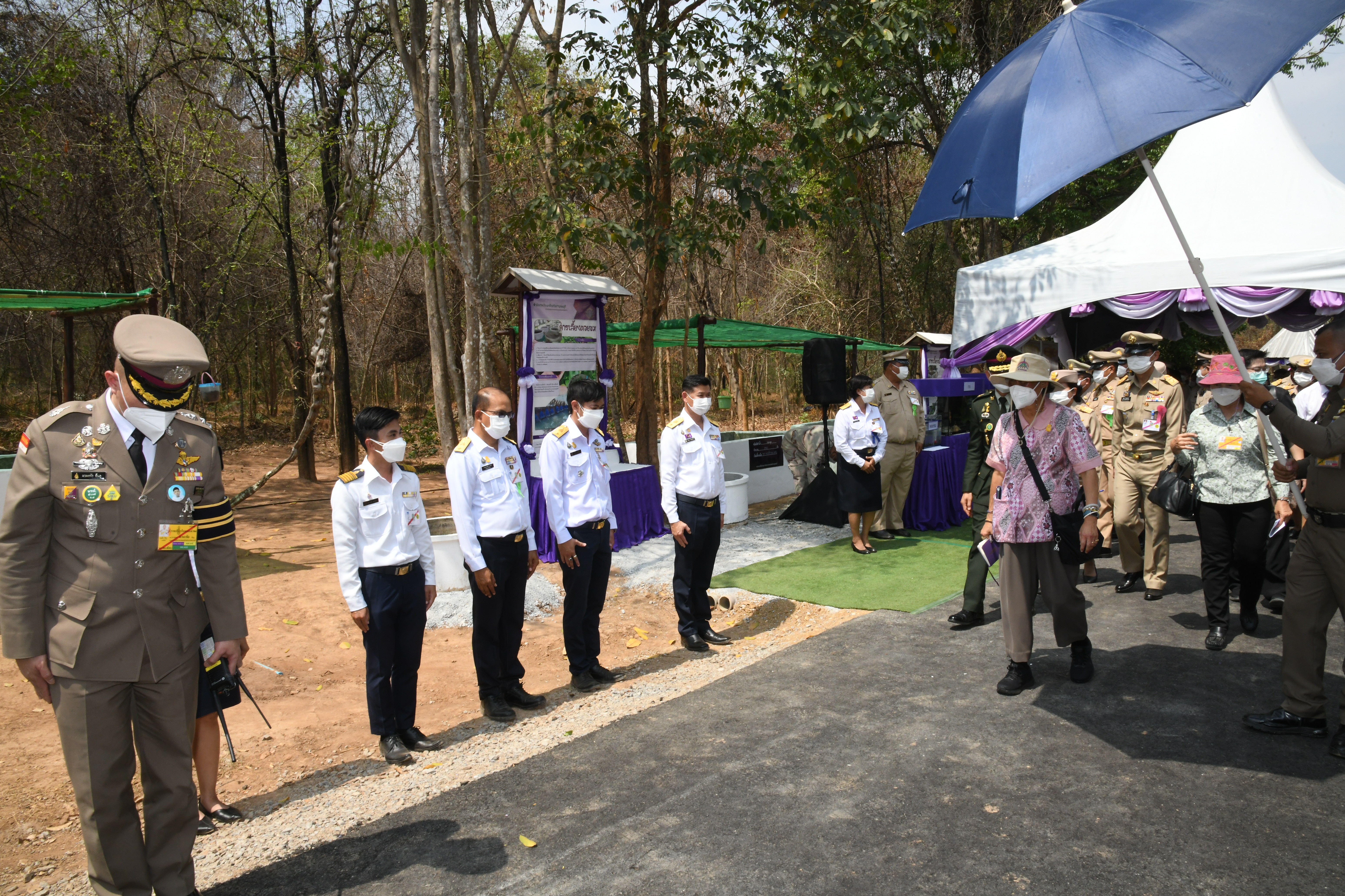 ร่วมเฝ้าฯ รับเสด็จสมเด็จพระกนิษฐาธิราชเจ้า กรมสมเด็จพระเทพรัตนราชสุดาฯ สยามบรมราชกุมารี ทรงเยี่ยมติดตามงานโครงการห้วยองคต อันเนื่องมาจากพระราชดำริ..คลิก