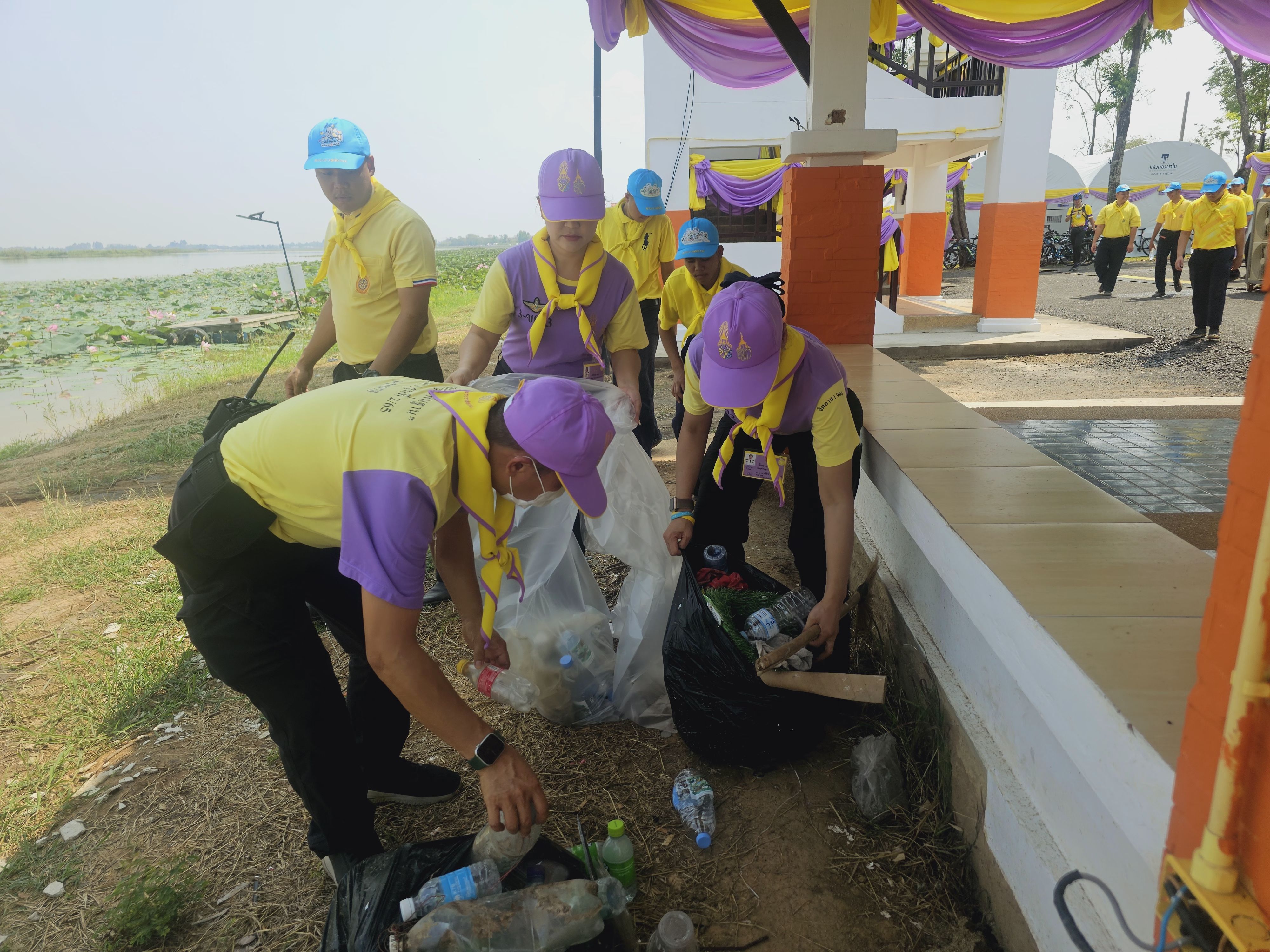 ประมงอำเภอศรีเทพ จิตอาสา 904  ร่วมปฏิบัติภารกิจเฝ้ารับเสด็จฯ