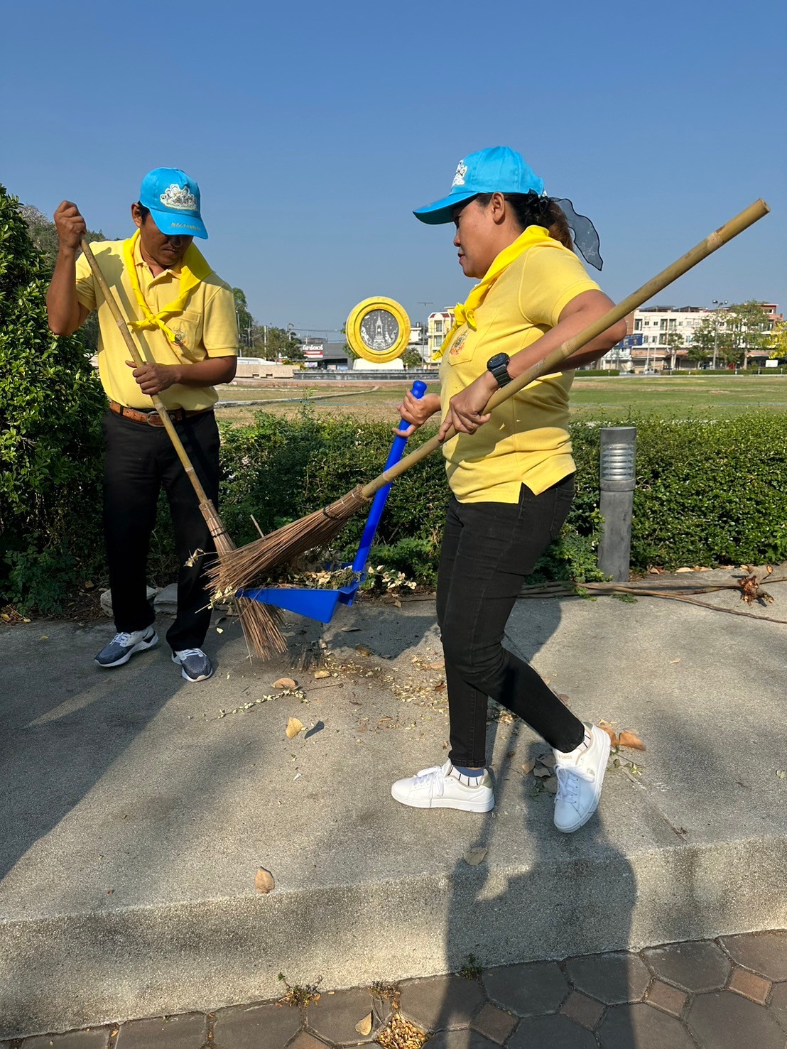 เข้าร่วมกิจกรรมดูแลรักษาพื้นที่อุทยานเฉลิมพระเกียรติพระบาทสมเด็จพระจอมเกล้าเจ้าอยู่หัว..คลิก
