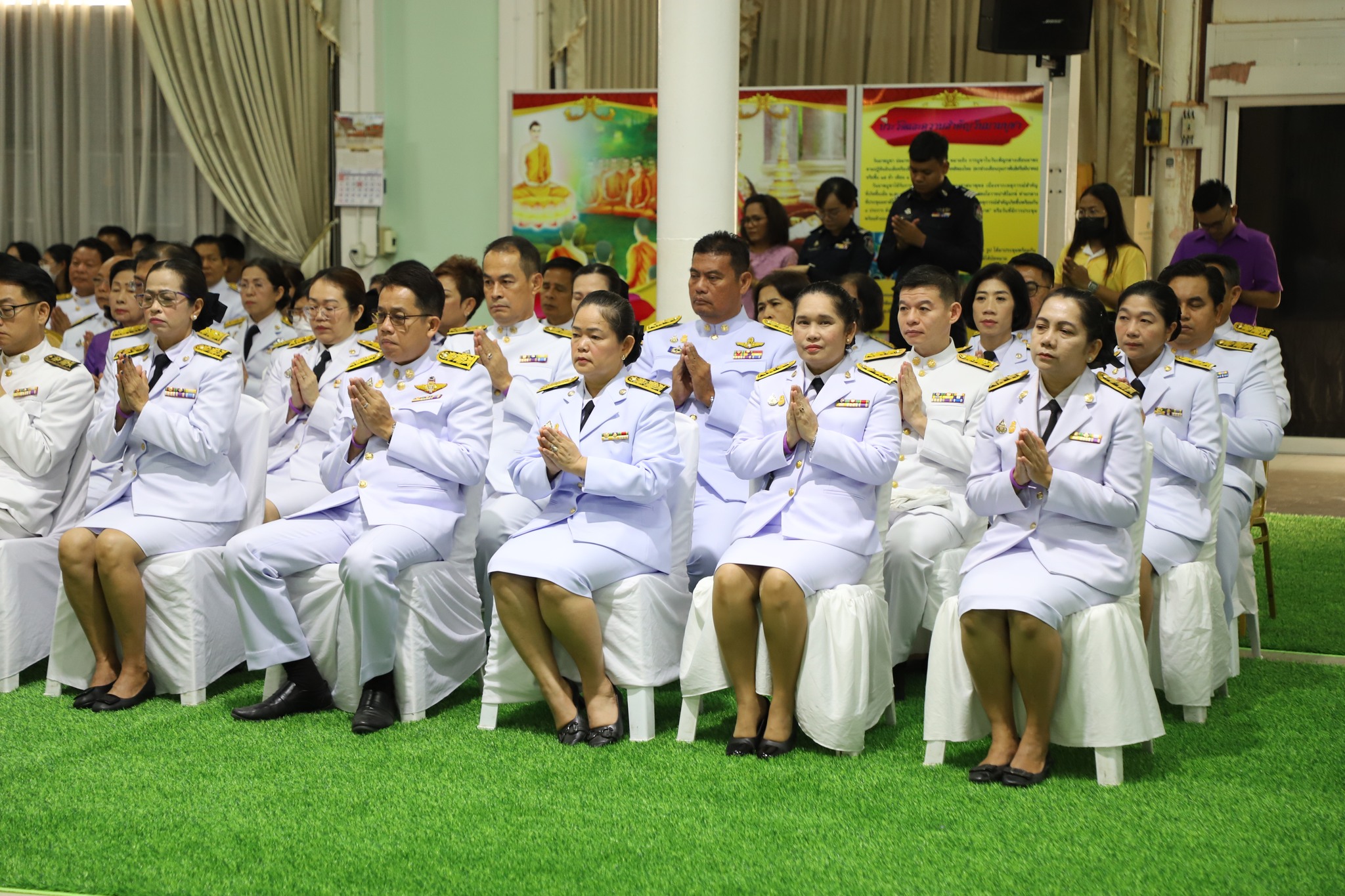 จังหวัดอ่างทอง จัดพิธีทำบุญตักบาตรและพิธีเจริญพระพุทธมนต์ถวายเป็นพระราชกุศล เนื่องในวันคล้ายวันพระราชสมภพสมเด็จพระกนิษฐาธิราชเจ้า กรมสมเด็จพระเทพรัตนราชสุดาฯ สยามบรมราชกุมารี..คลิก