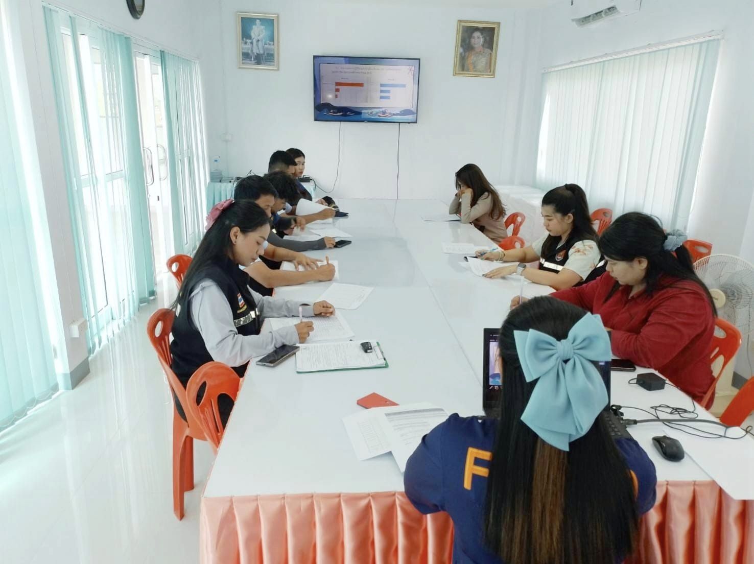 วันที่ 12 เมษายน 2567 เวลา 10.00 น. สำนักงานศูนย์ควบคุมการแจ้งเรือเข้าออกปากบารา จัดประชุมเจ้าหน้าที่ชุดสหวิชาชีพศูนย์ควบคุมการแจ้งเรือเข้าออกปากบาราประจำเดือนเมษายน ณ ห้องประชุมศูนย์บริหารจัดการด่านตรวจประมงเขต 9 (สตูล)