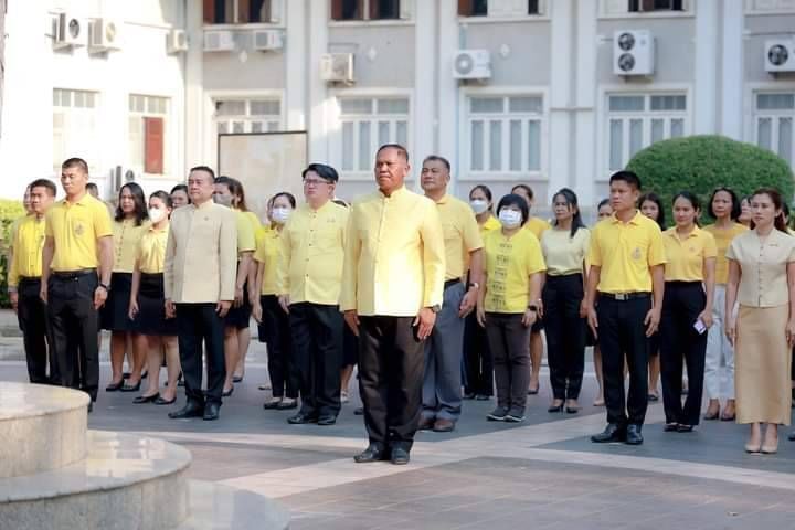 กิจกรรมเคารพธงชาติไทย สวดมนต์ไหว้พระและถวายความเคารพหน้าพระบรมฉายาลักษณ์พระบาทสมเด็จพระเจ้าอยู่หัว..คลิก
