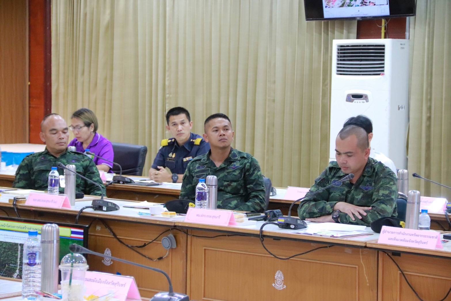 ประชุมหารือติดตามความคืบหน้าโครงสร้างด่านพรมแดนช่องจอม..คลิก