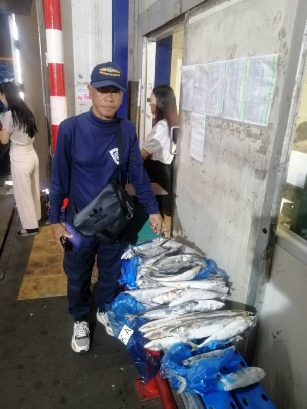 ร่วมกับศูนย์บริหารจัดการด่านตรวจประมงเขต 5 สมุทรสาคร(Contract point) ตรวจปล่อยตู้คอนเทนเนอร์ ณ สถานประกอบการปลายทาง(23 เมษายน 2567)..คลิก