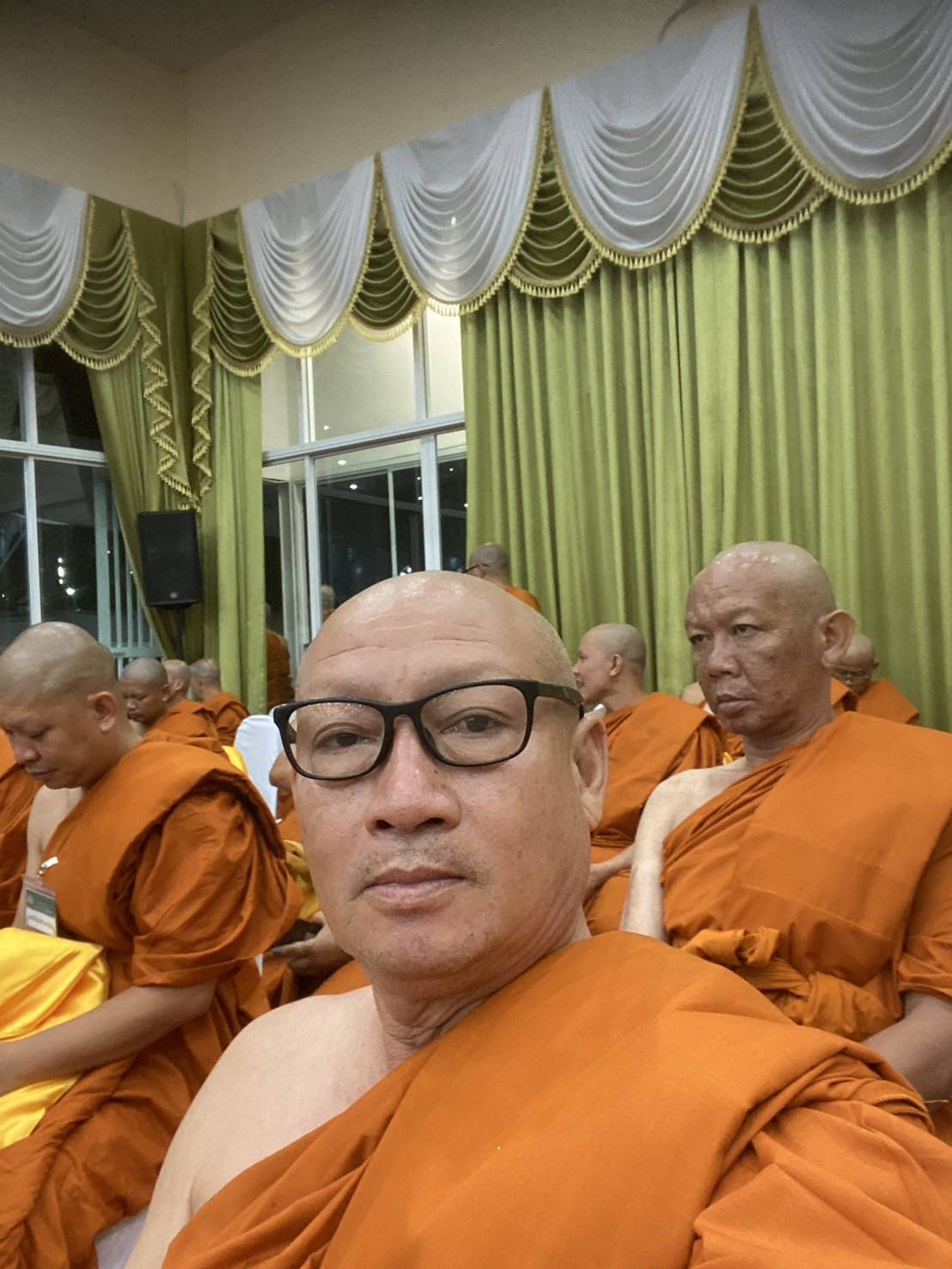 กองวิจัยและพัฒนาประมงน้ำจืด ร่วมเป็นเกียรติในพิธีบรรพชาอุปสมบท  เนื่องในโอกาสวันคล้ายวันสถาปนากระทรวงเกษตรและสหกรณ์ ครบ 132 ปี