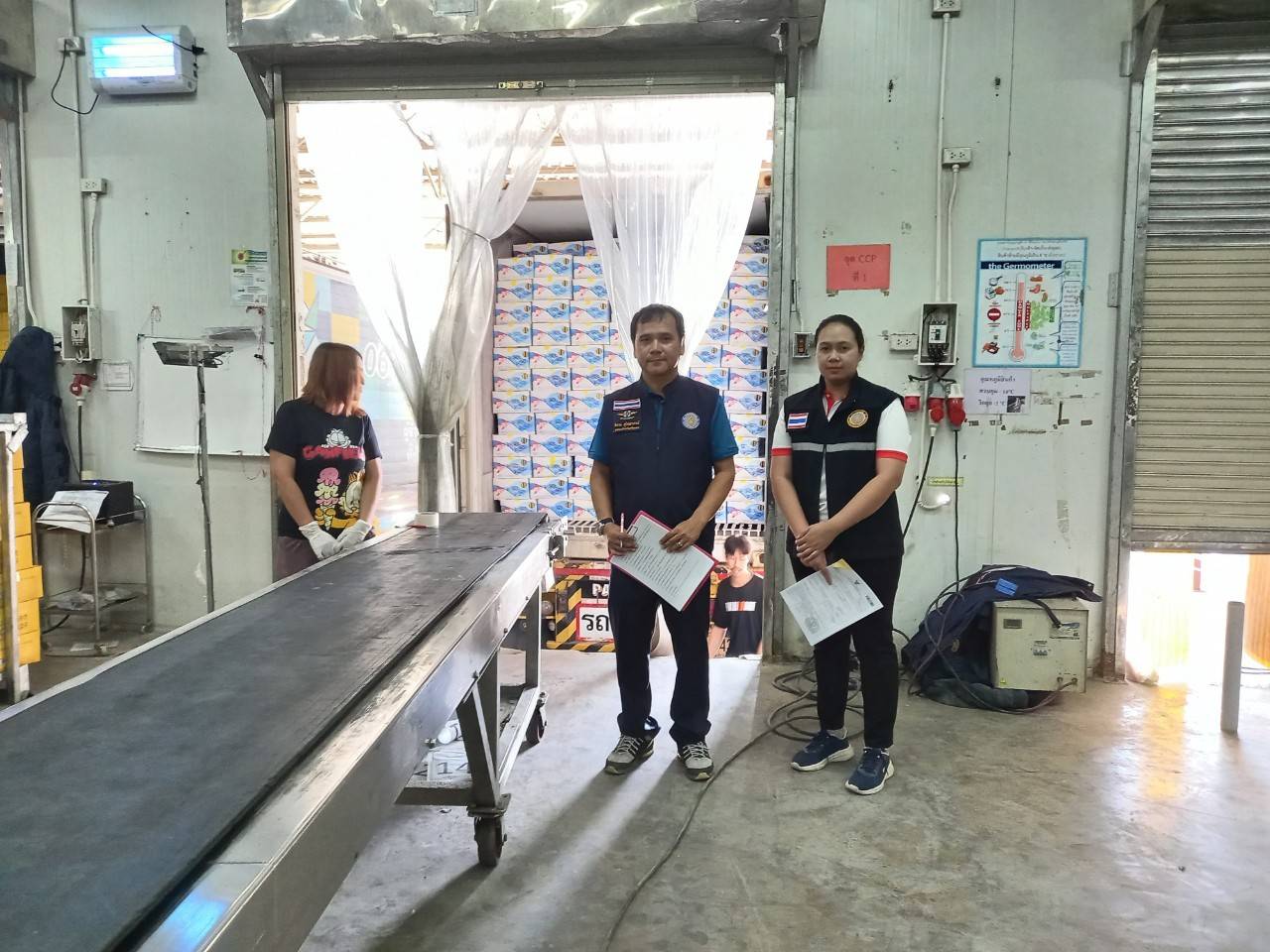 ลงพื้นที่ตรวจสอบสินค้านำเข้าทางตู้คอนเทนเนอร์..คลิก